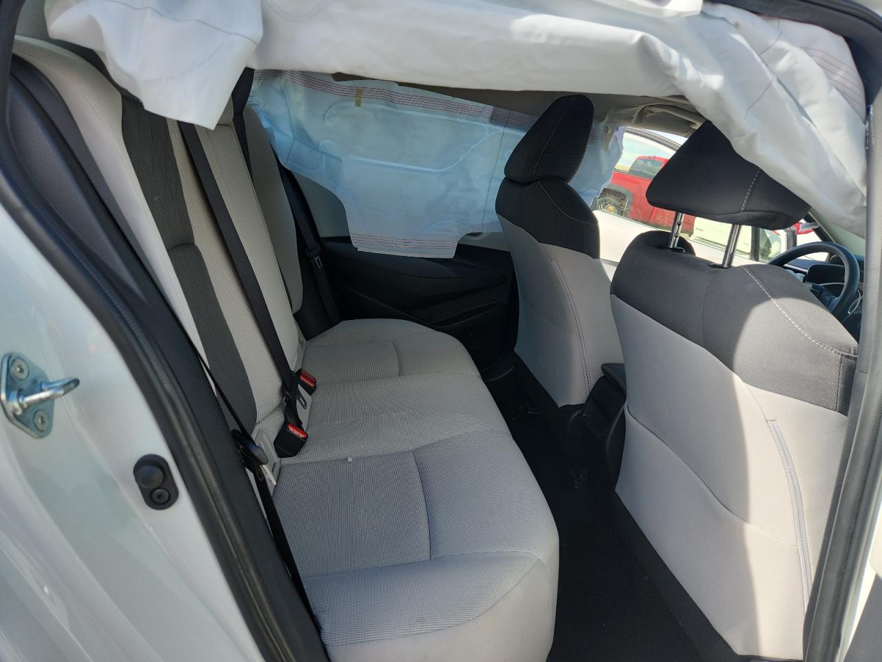 2020 TOYOTA COROLLA LE photo 10