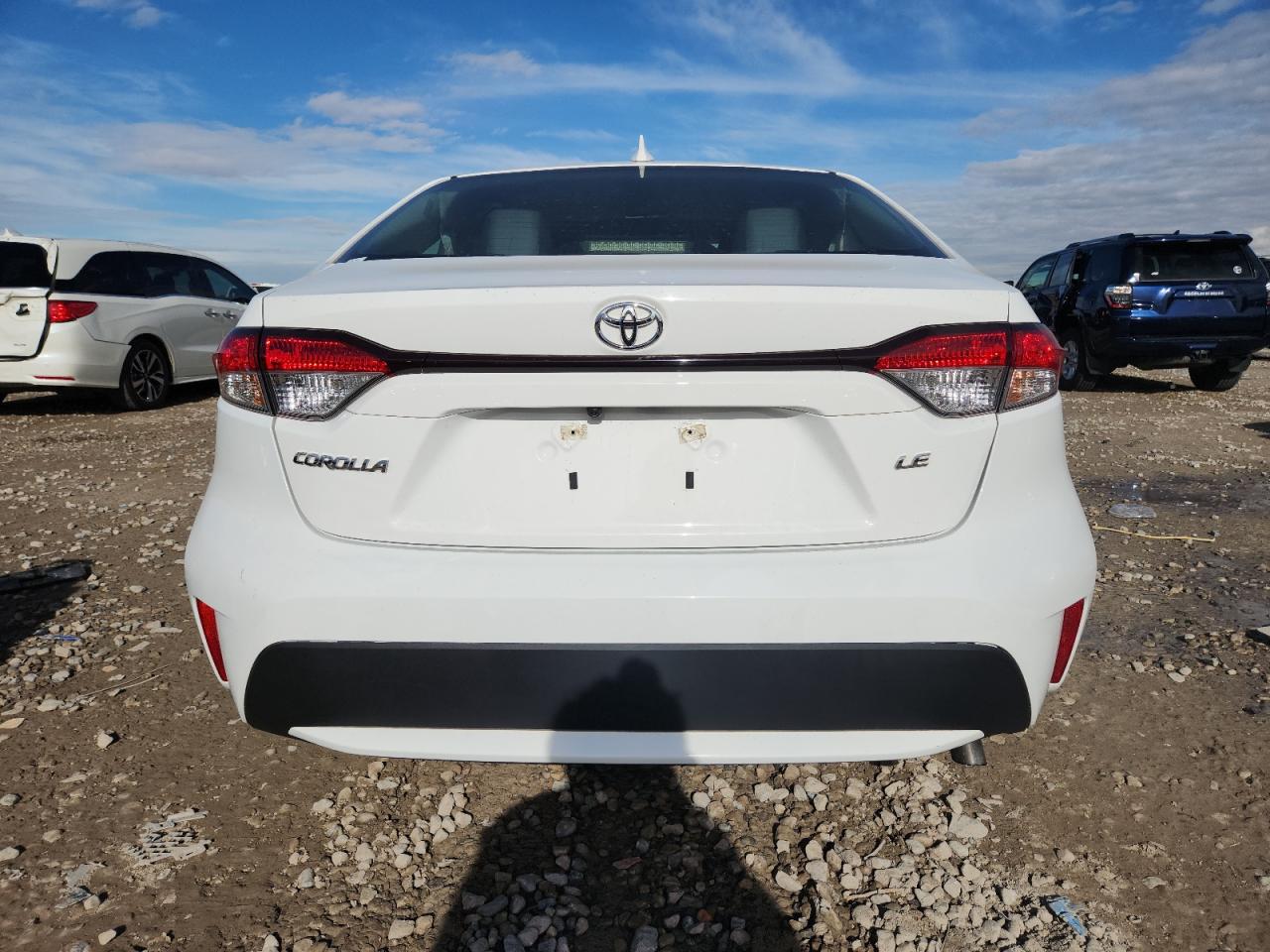 2020 TOYOTA COROLLA LE photo 6