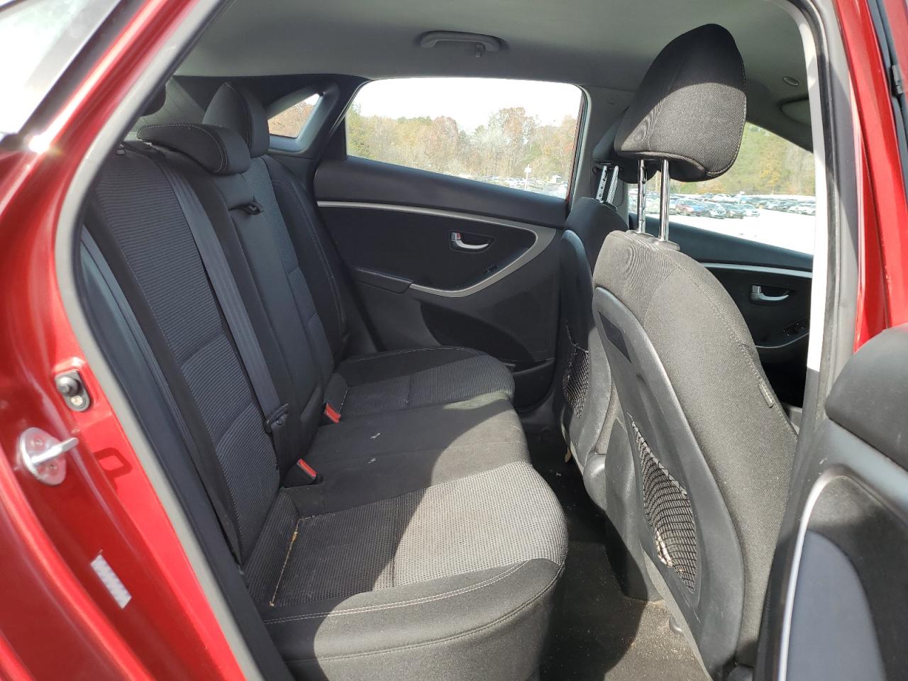 2017 HYUNDAI ELANTRA GT photo 10