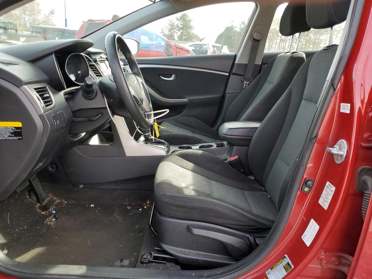 2017 HYUNDAI ELANTRA GT photo 7