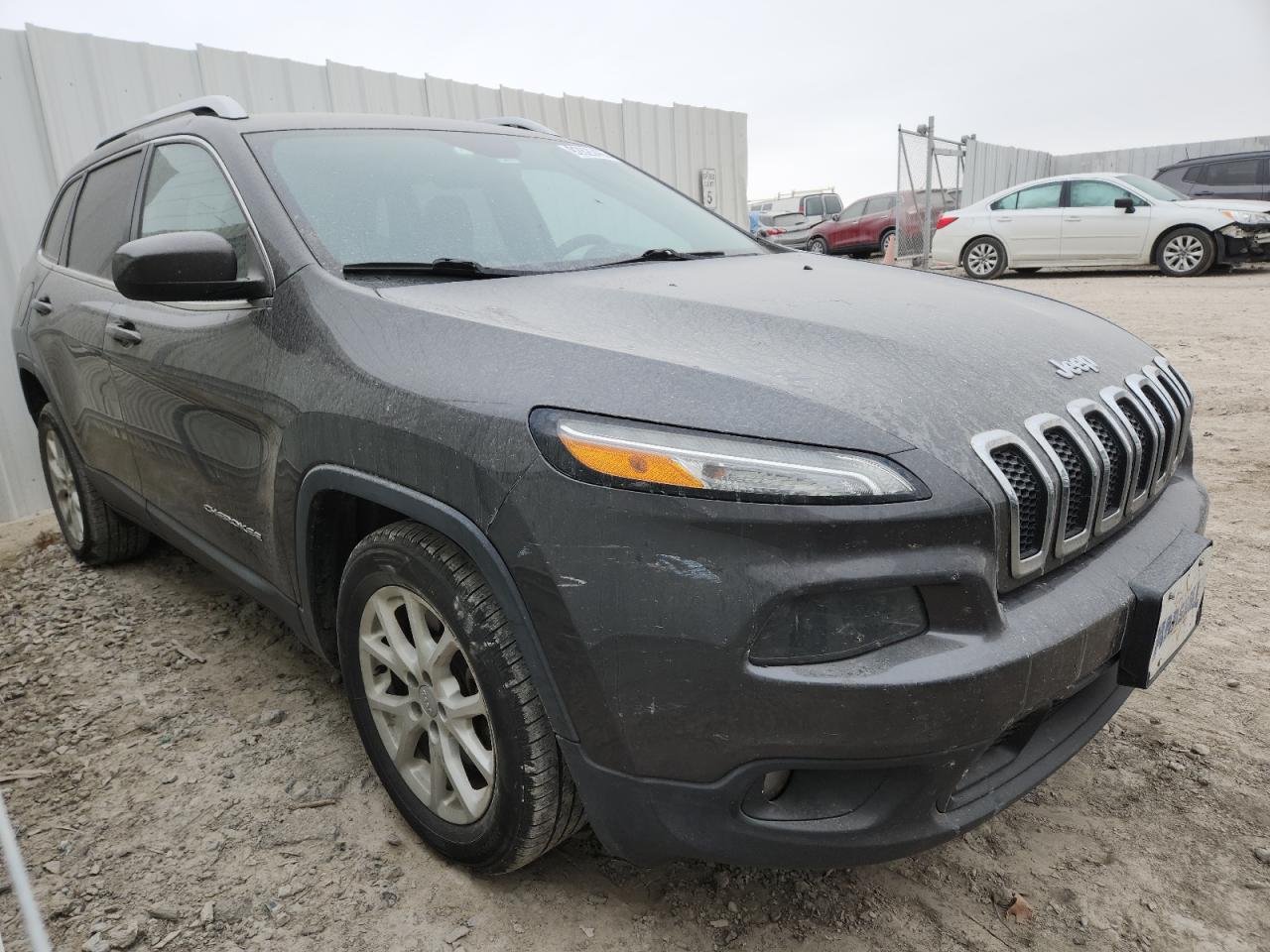 2015 JEEP CHEROKEE LATITUDE photo 4