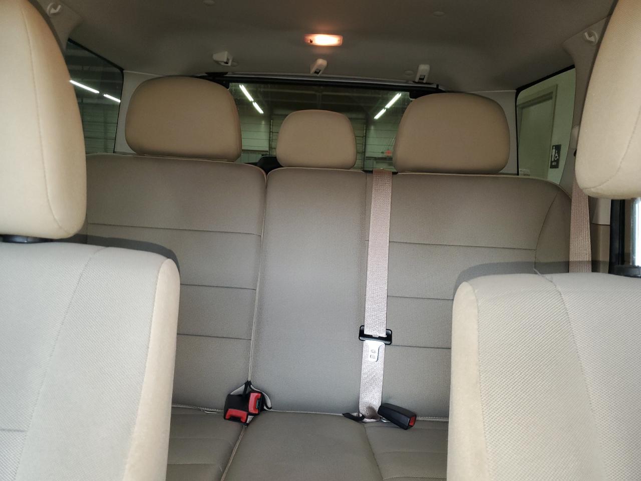 2011 FORD ESCAPE photo 19