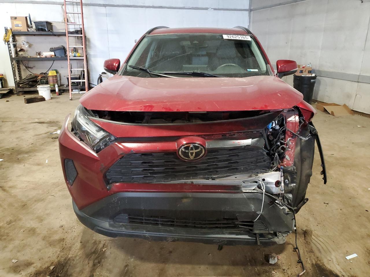 2022 TOYOTA RAV4 XLE photo 9