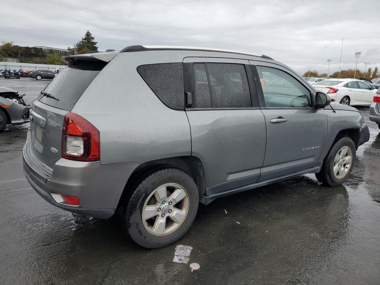 2014 JEEP COMPASS LATITUDE photo 3