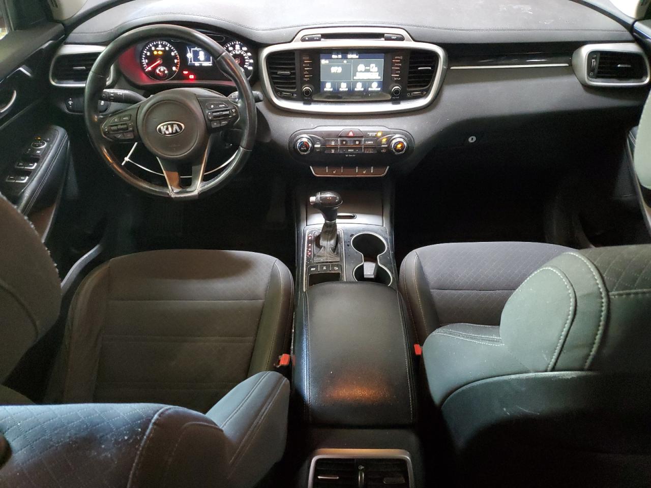 2017 KIA SORENTO LX photo 15
