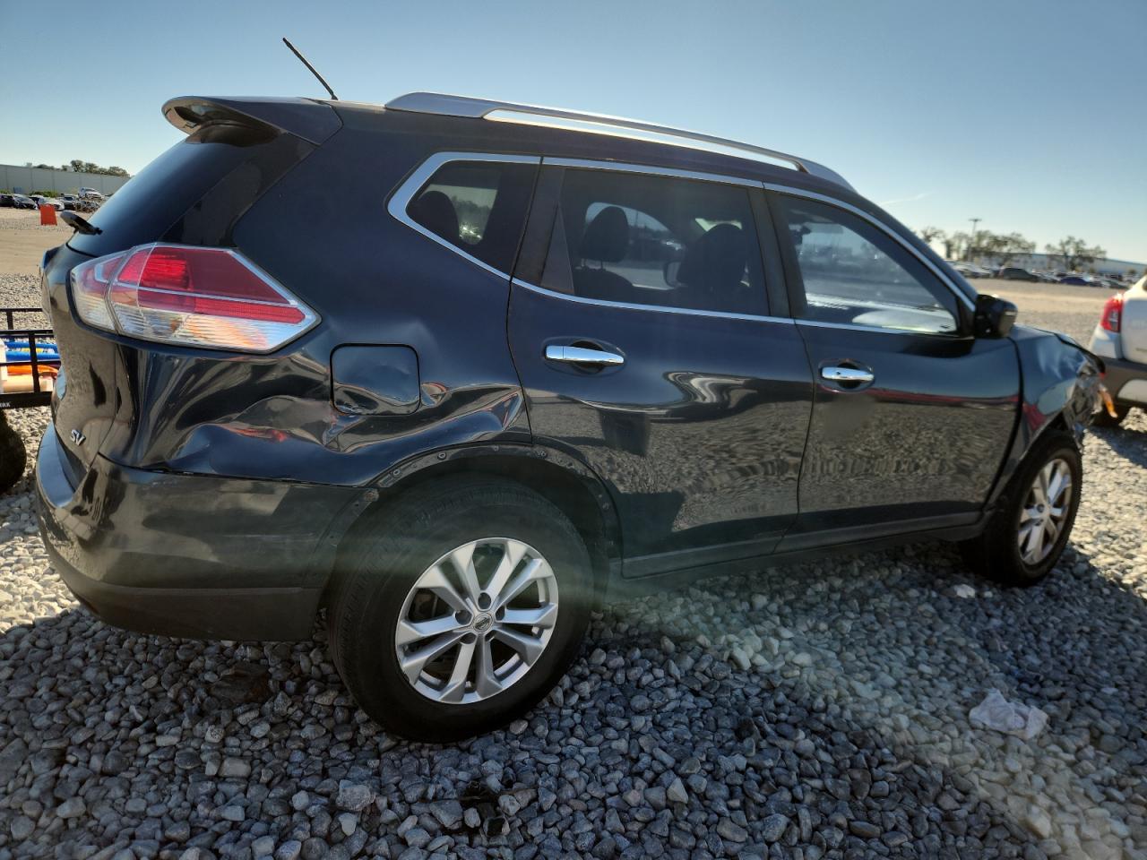 2016 NISSAN ROGUE S photo 5