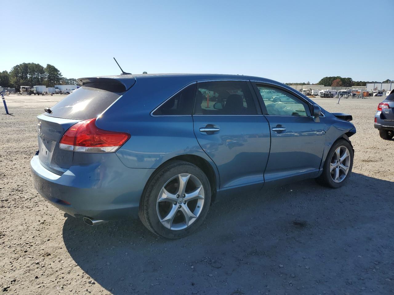 2009 TOYOTA VENZA photo 3