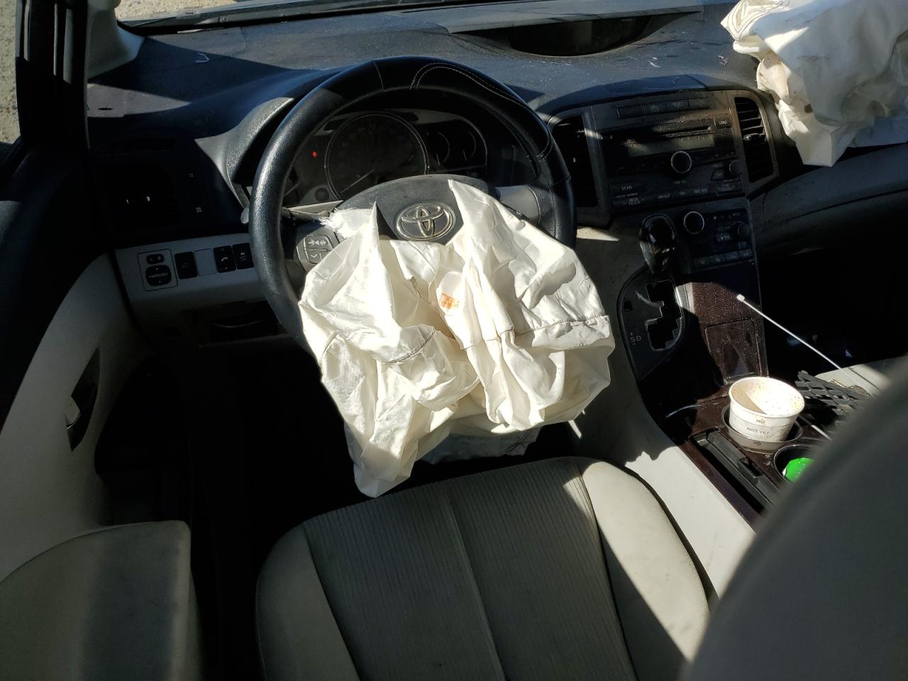 2009 TOYOTA VENZA photo 8