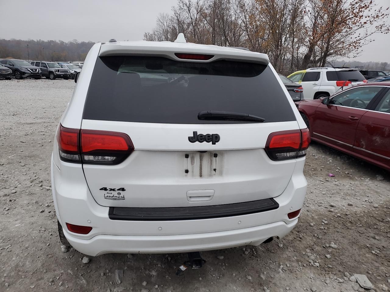 2018 JEEP GRAND CHEROKEE LAREDO photo 6