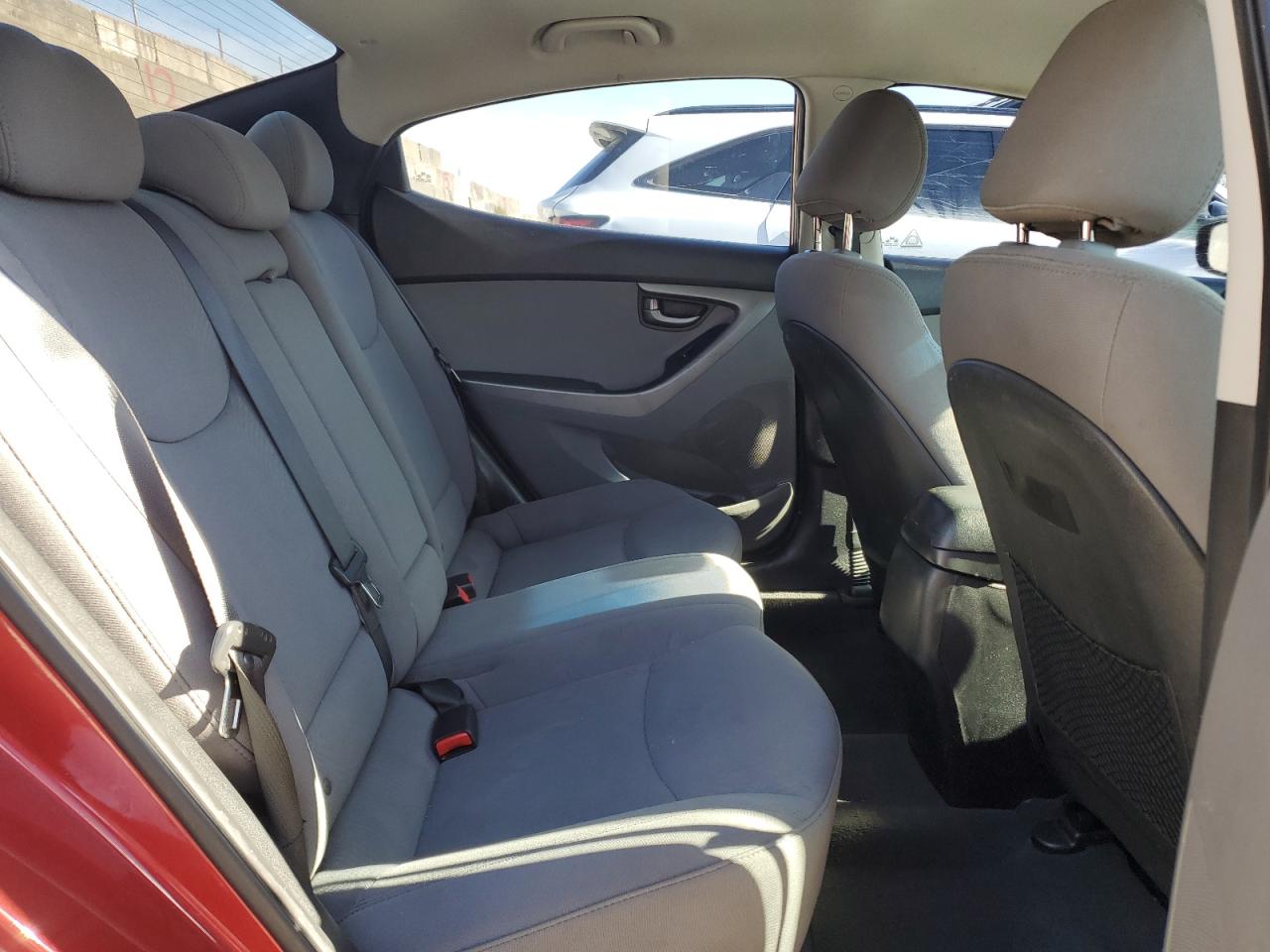 2016 HYUNDAI ELANTRA SE photo 19