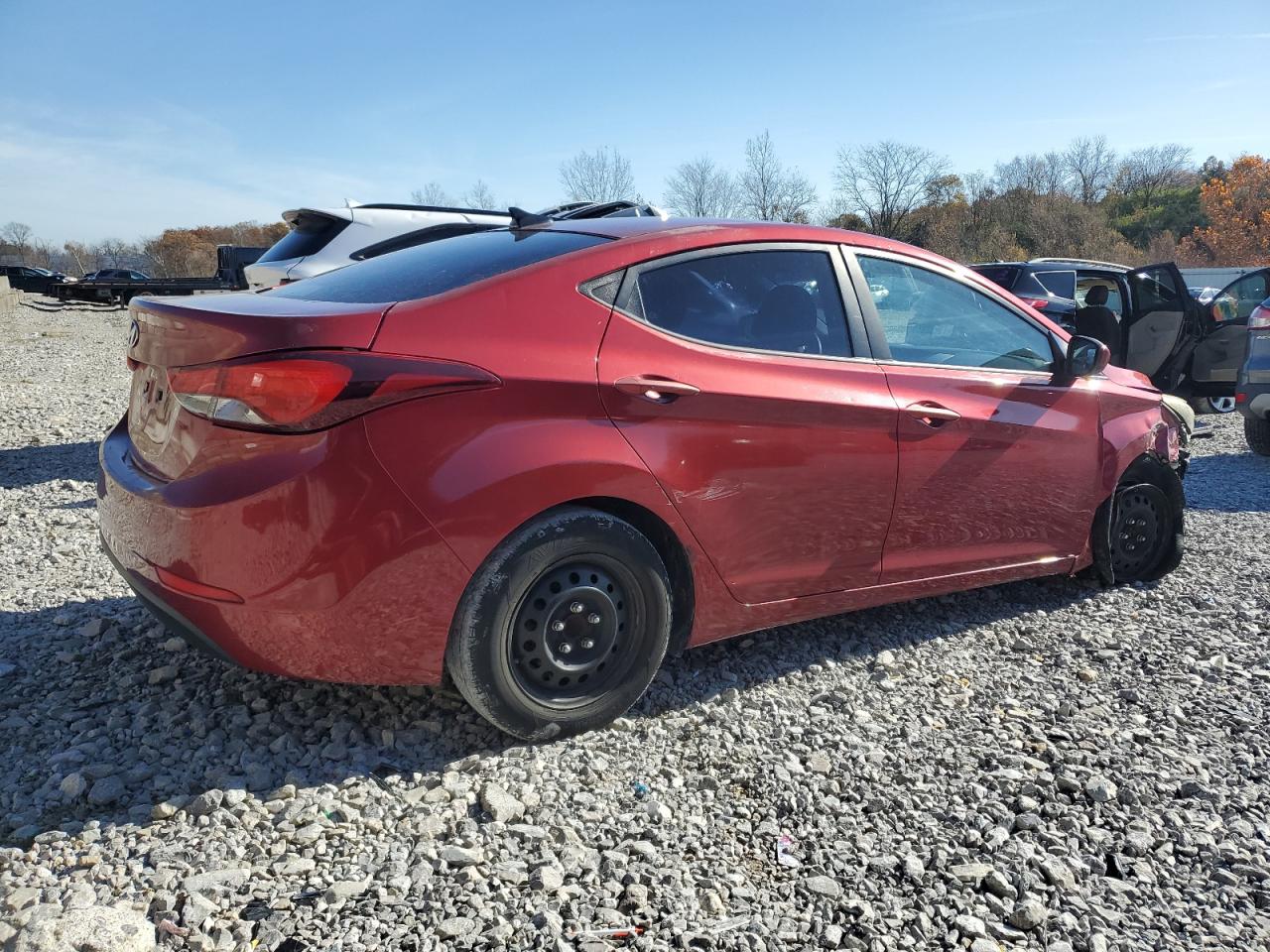 2016 HYUNDAI ELANTRA SE photo 5