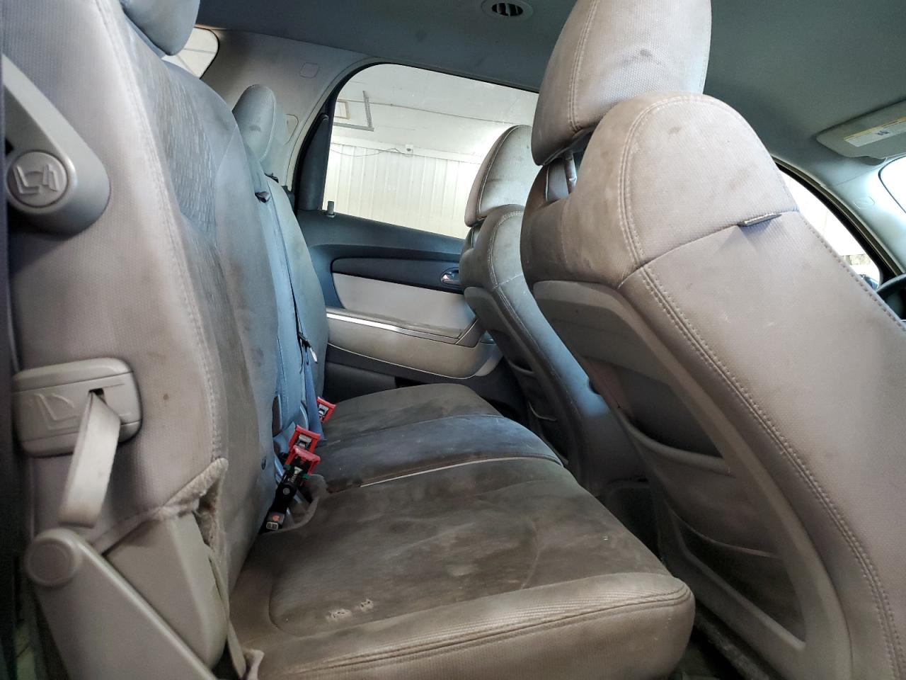 2009 GMC ACADIA SLE photo 21