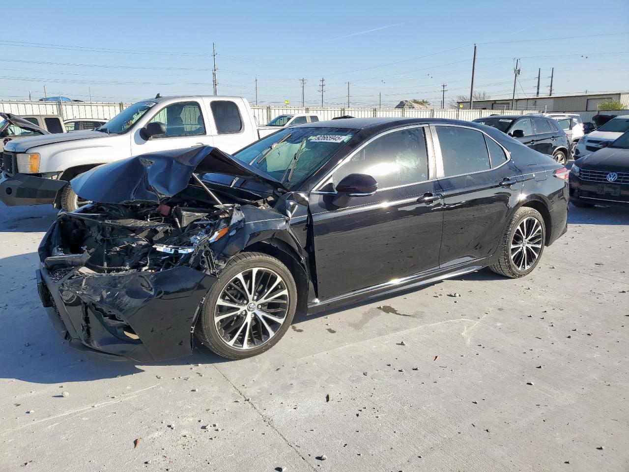 2019 TOYOTA CAMRY