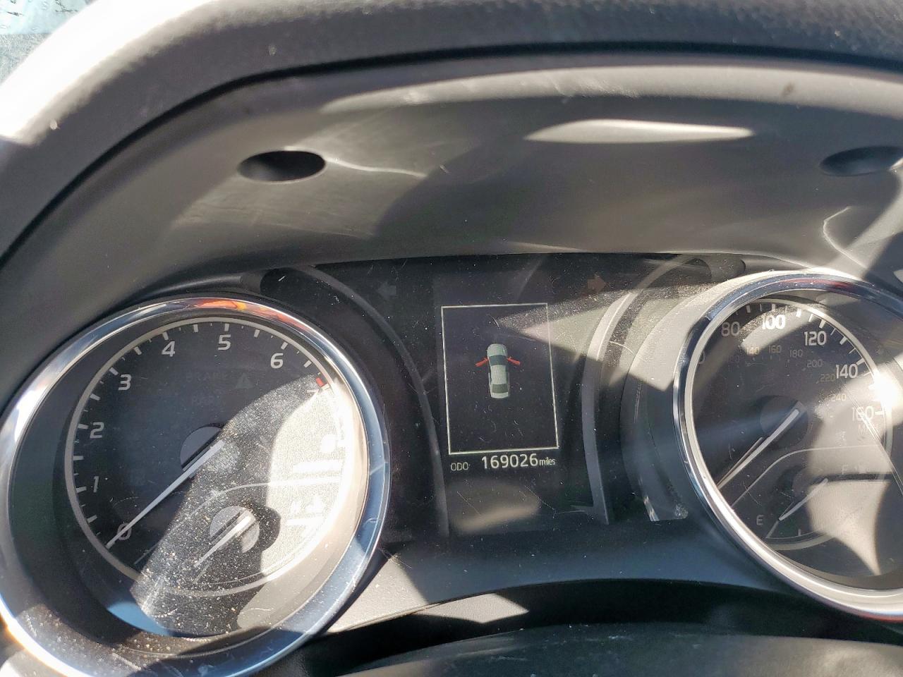 2019 TOYOTA CAMRY photo 9