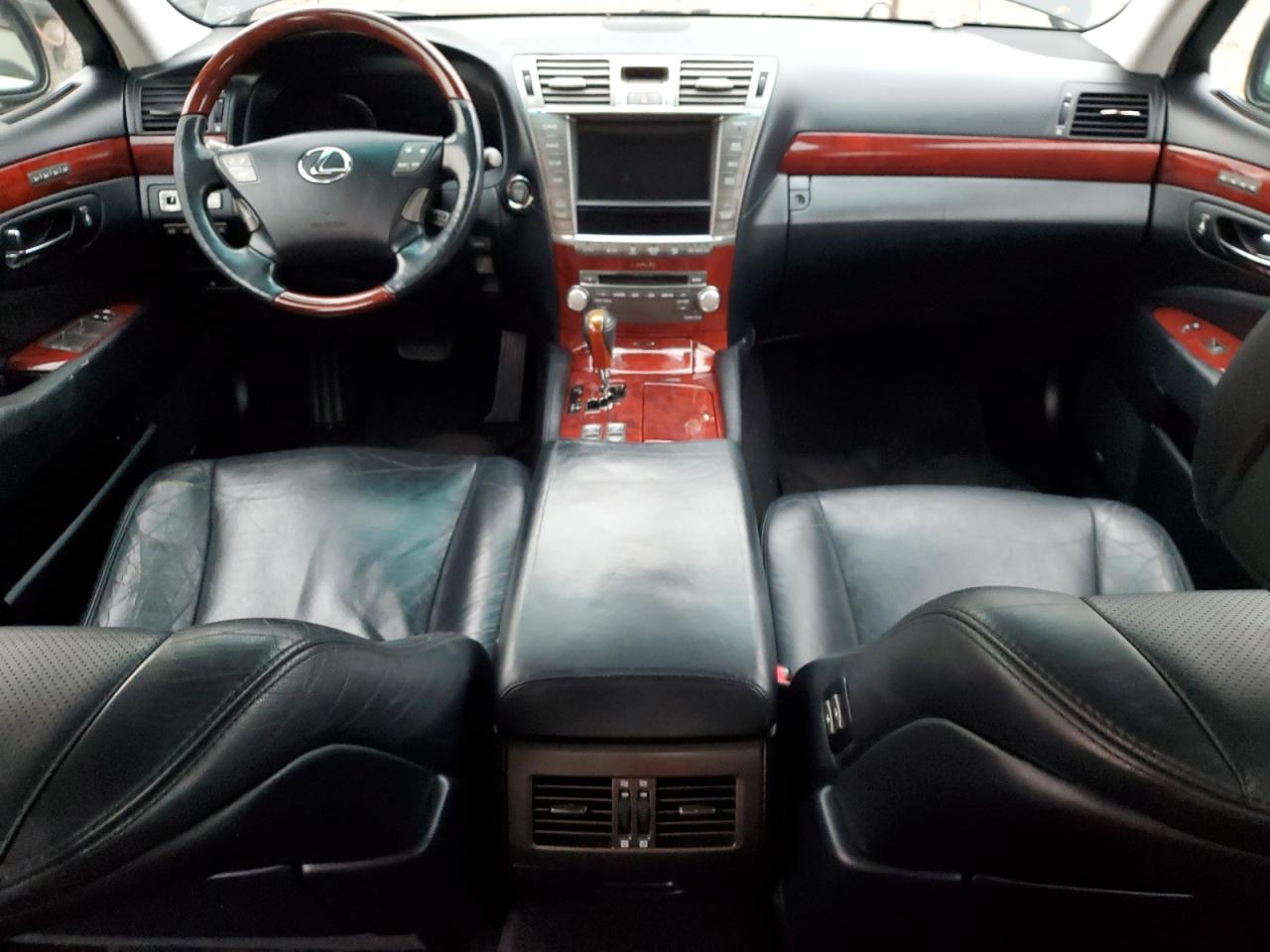 2010 LEXUS LS 460 photo 15
