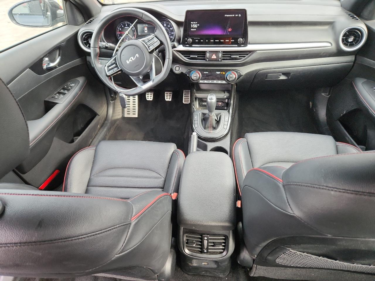 2024 KIA FORTE GT photo 8