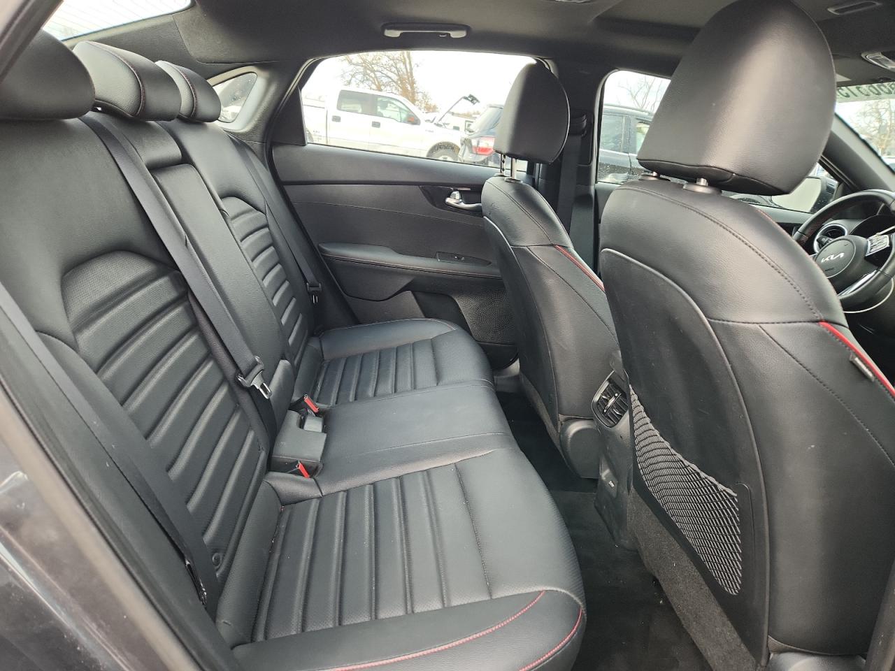 2024 KIA FORTE GT photo 10