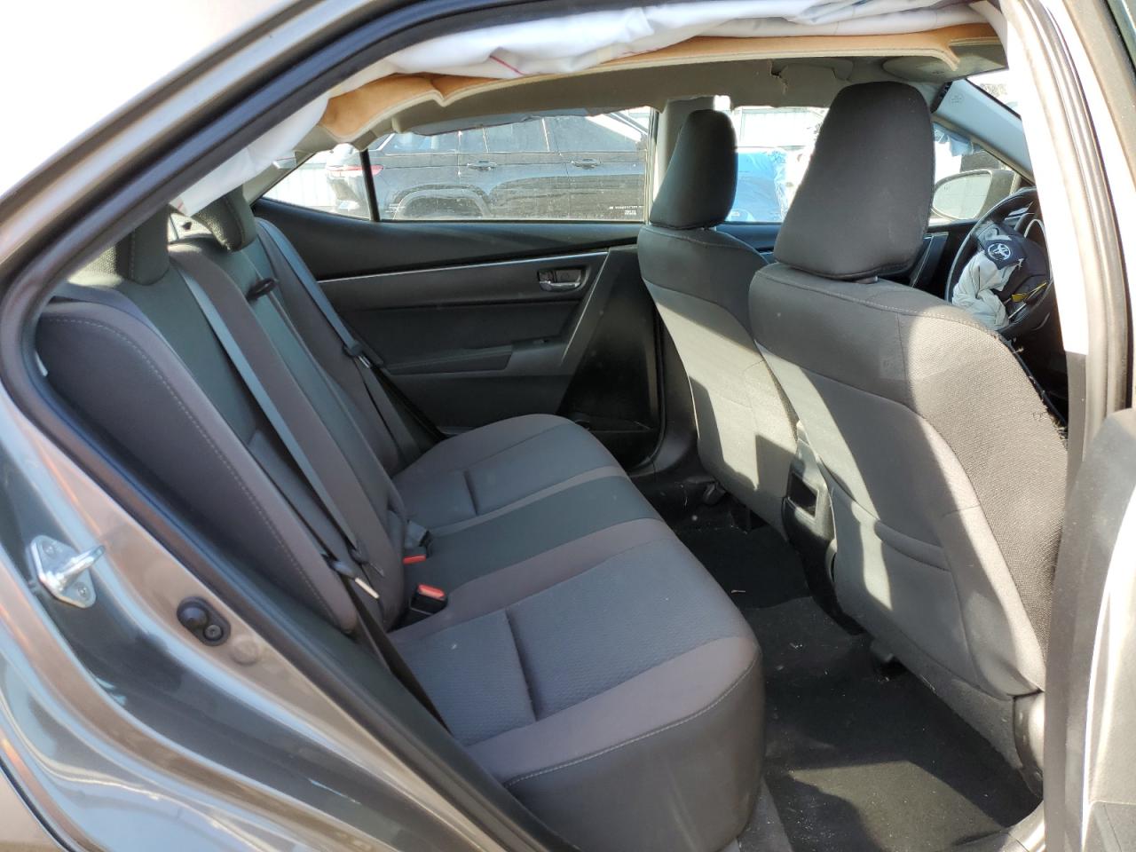 2018 TOYOTA COROLLA L photo 10