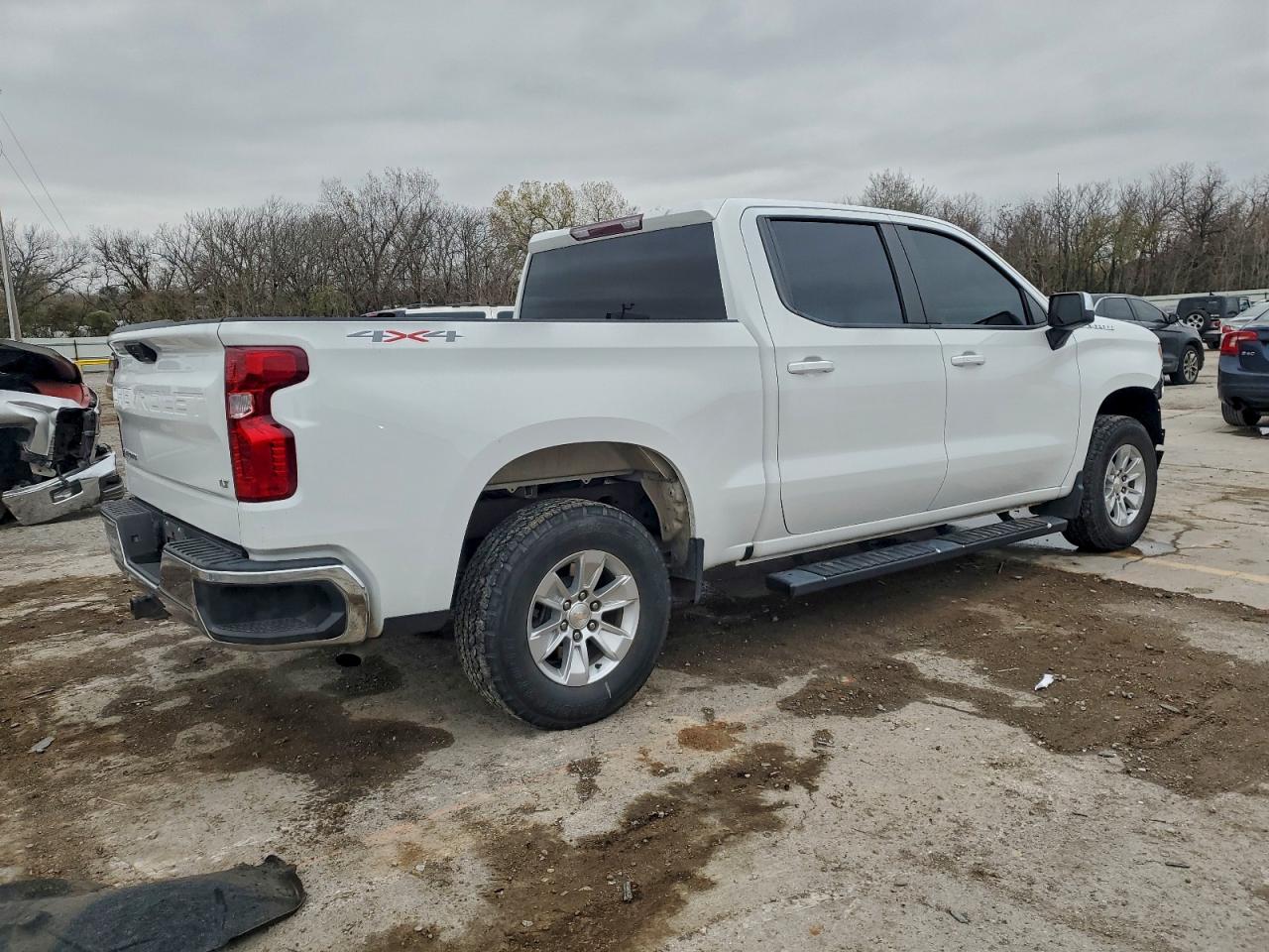 2023 CHEVROLET SILVERADO K1500 LT photo 5