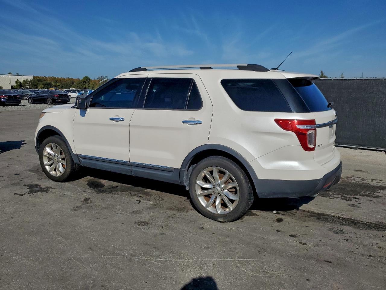 2013 FORD EXPLORER XLT photo 4