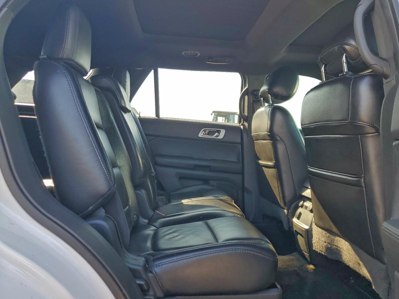 2013 FORD EXPLORER XLT photo 31
