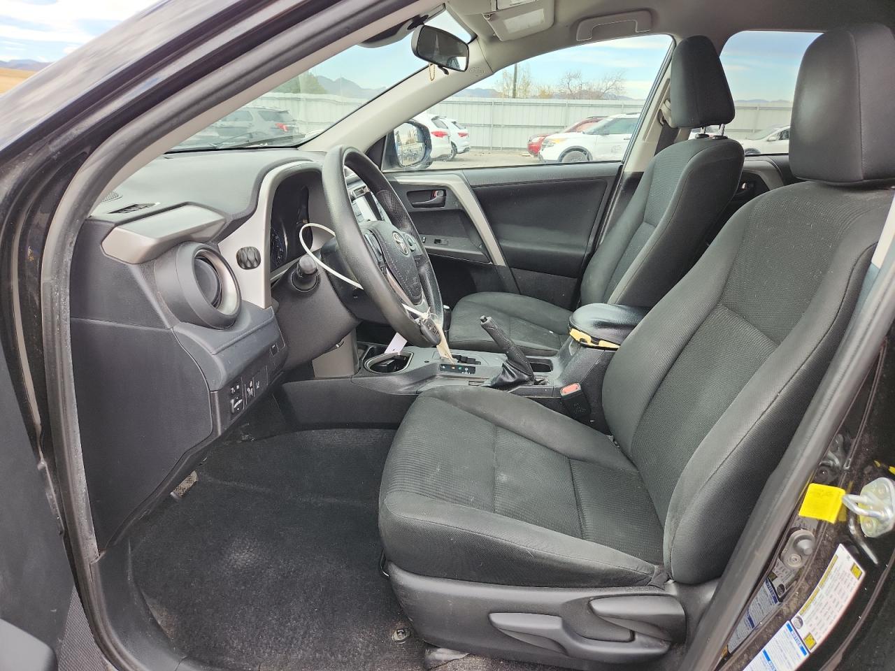 2018 TOYOTA RAV4 LE photo 13