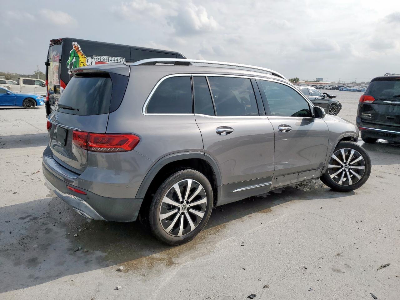 2021 MERCEDES-BENZ GLB 250 photo 7