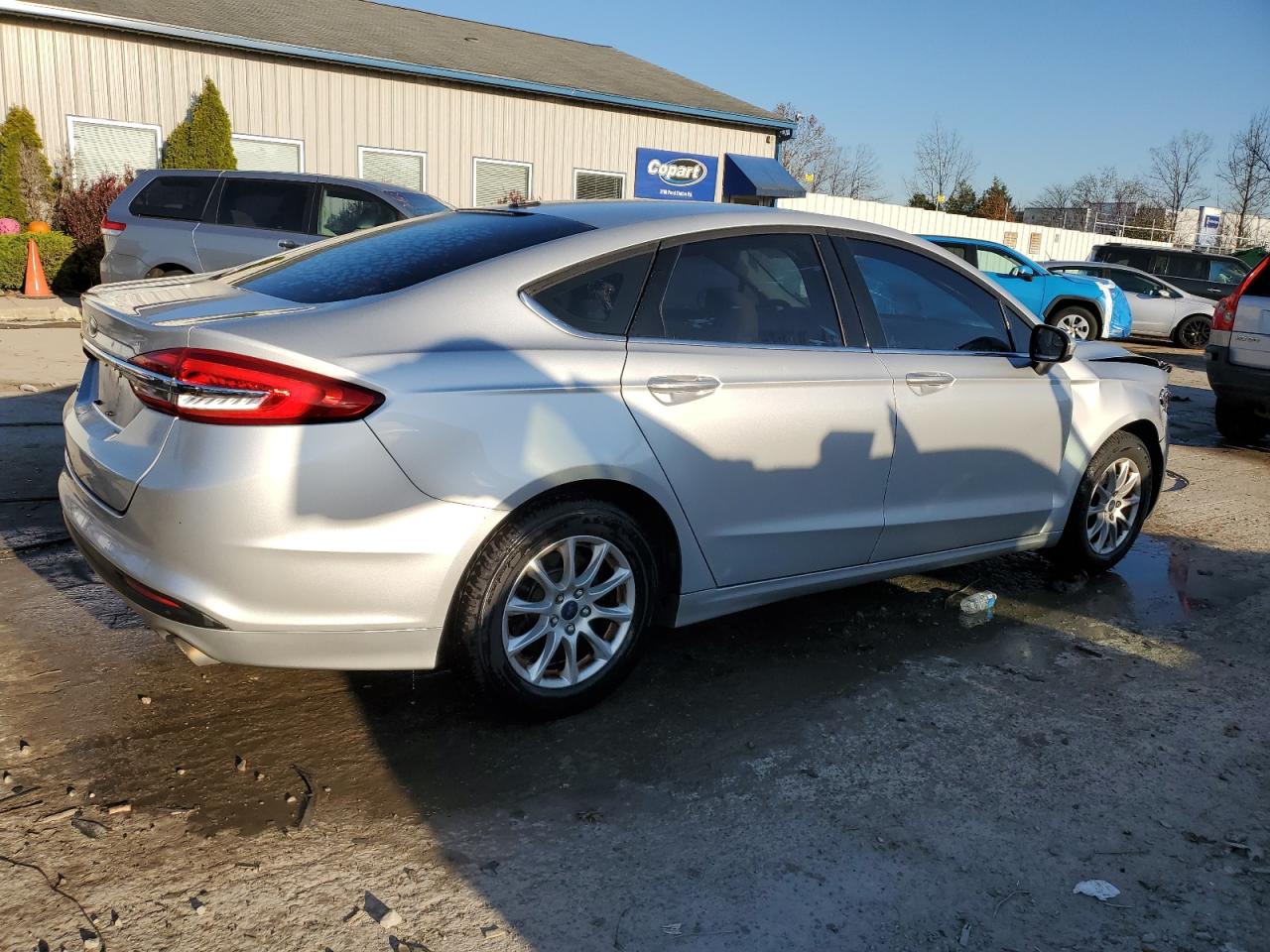 2017 FORD FUSION S photo 3