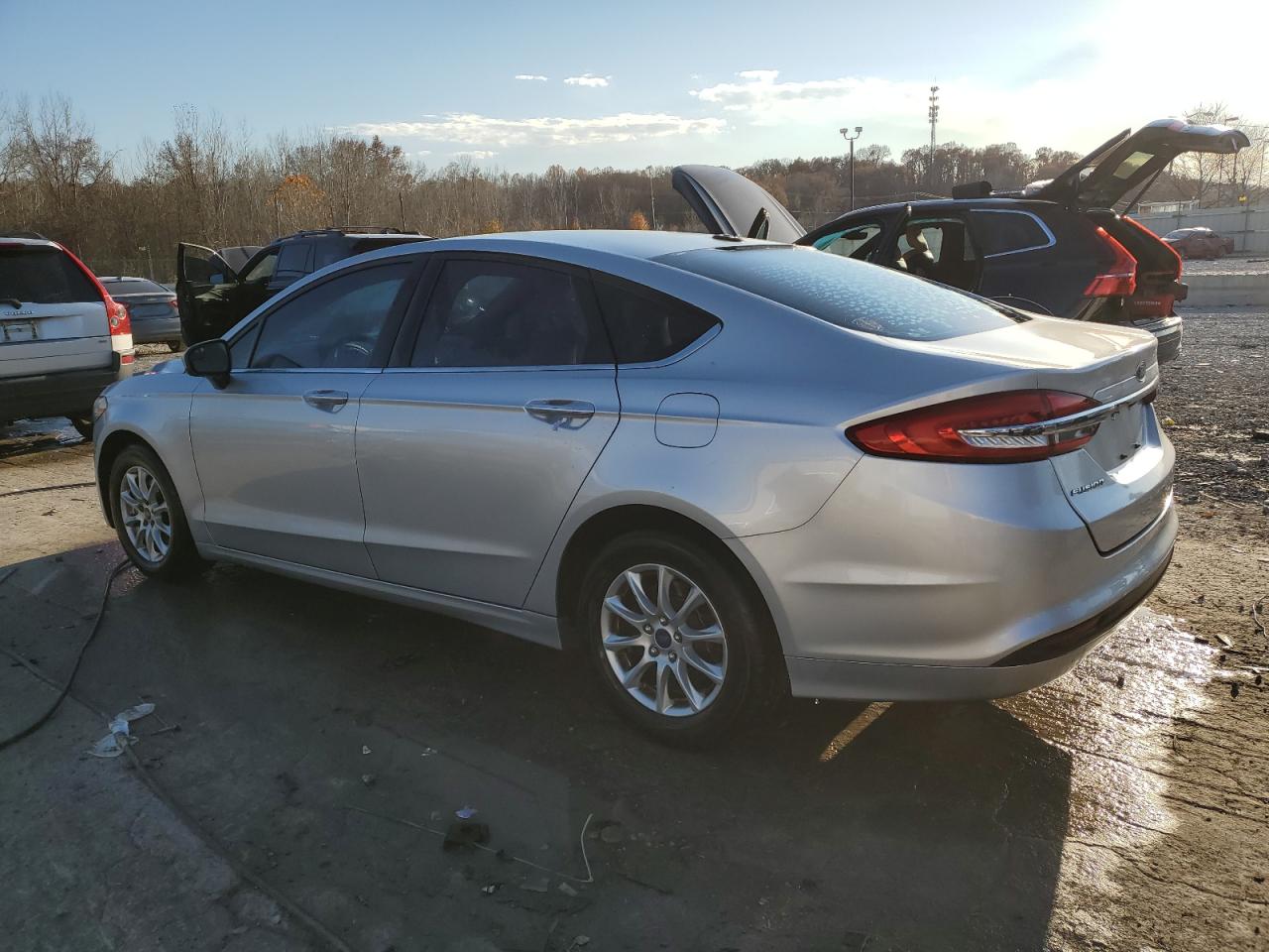2017 FORD FUSION S photo 2