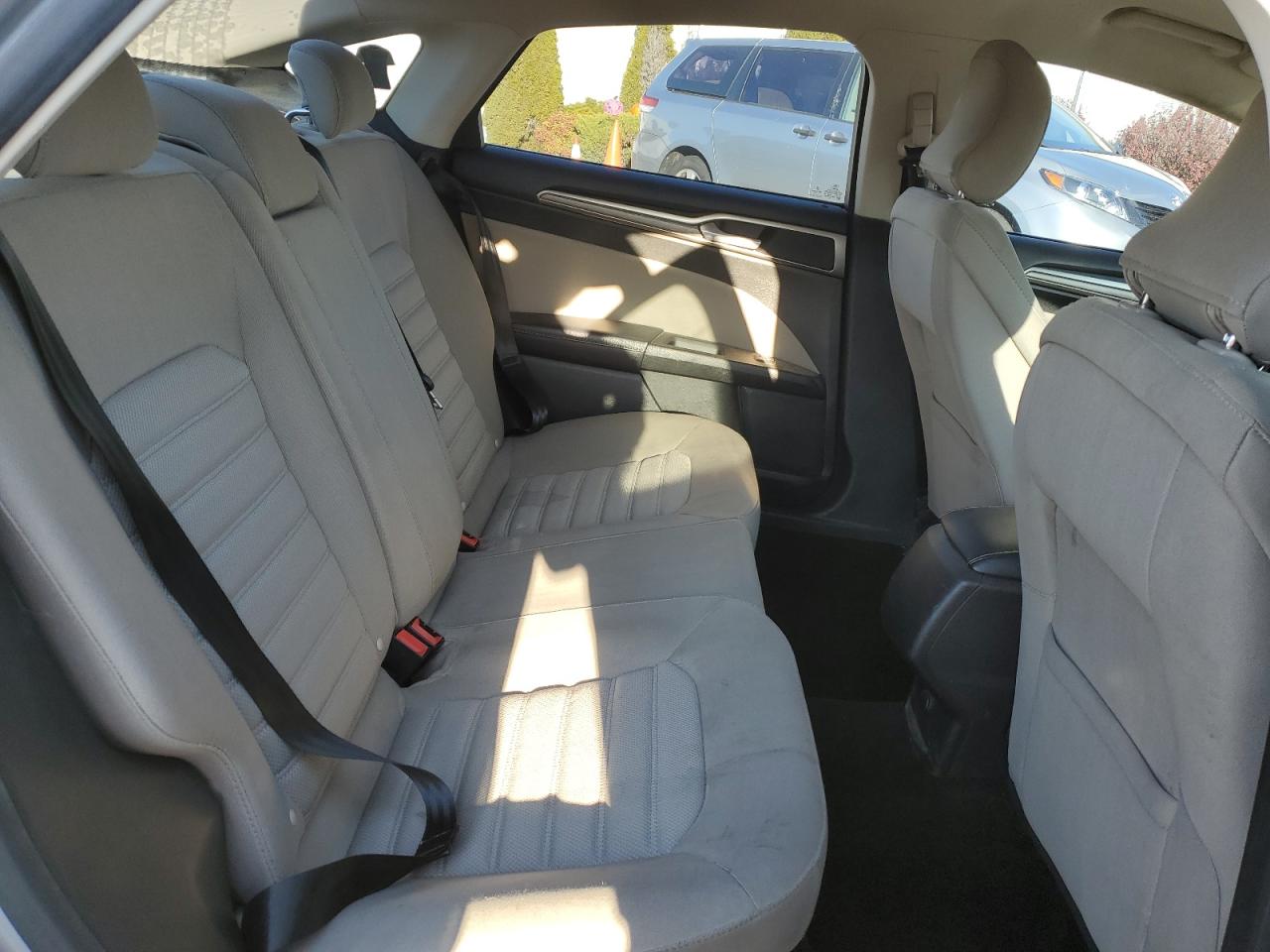 2017 FORD FUSION S photo 10