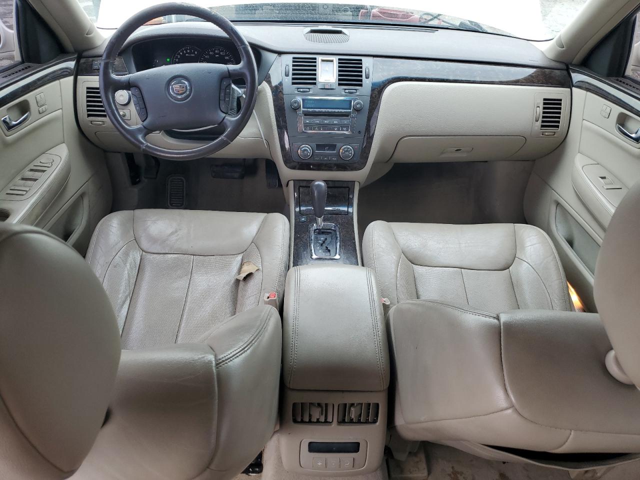 2008 CADILLAC DTS photo 22