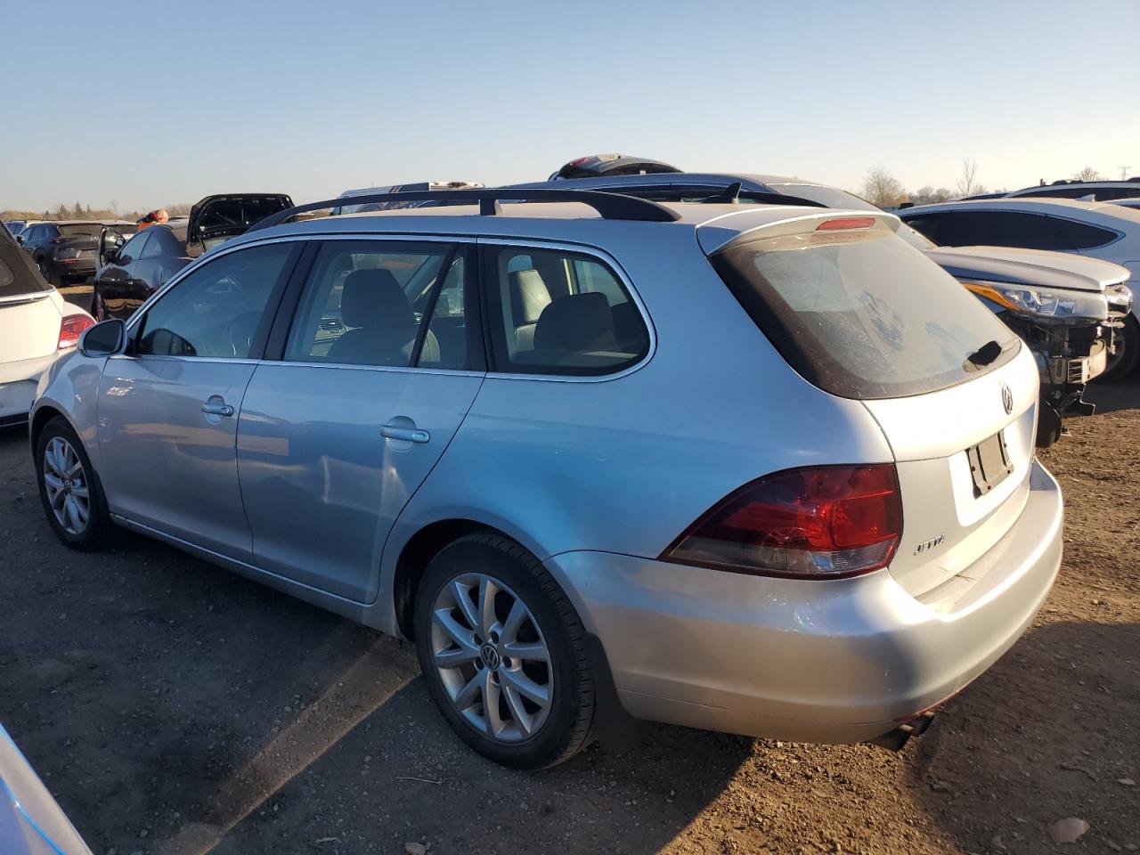 2012 VOLKSWAGEN JETTA S photo 2