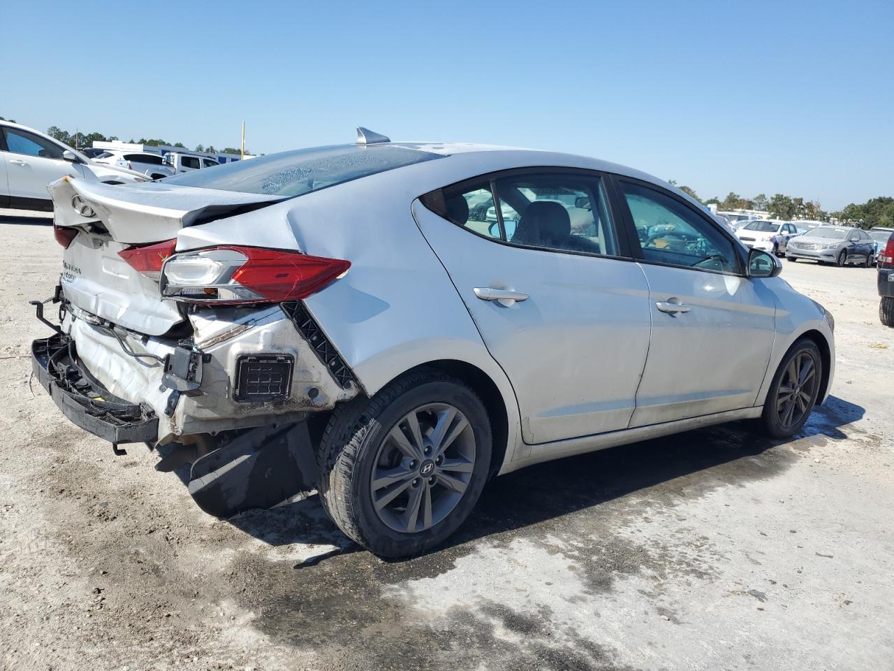 2018 HYUNDAI ELANTRA SEL photo 5