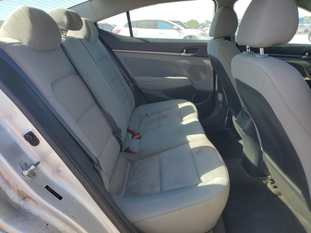 2018 HYUNDAI ELANTRA SEL photo 19
