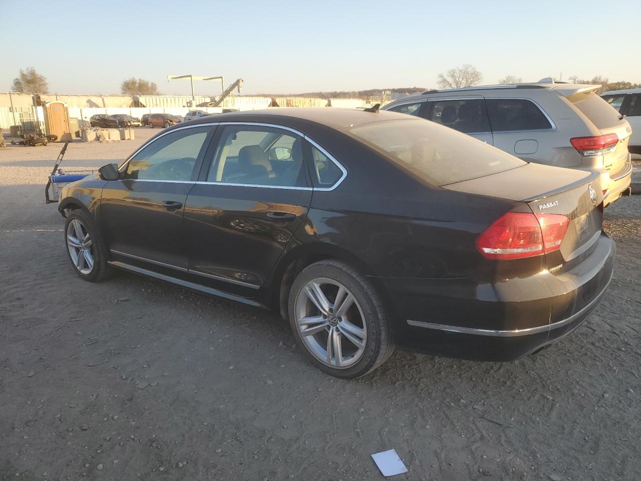 2014 VOLKSWAGEN PASSAT SEL photo 3