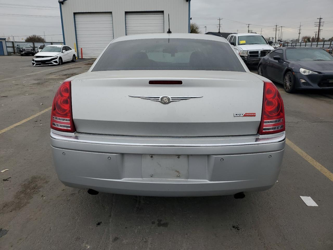 2008 CHRYSLER 300C photo 11