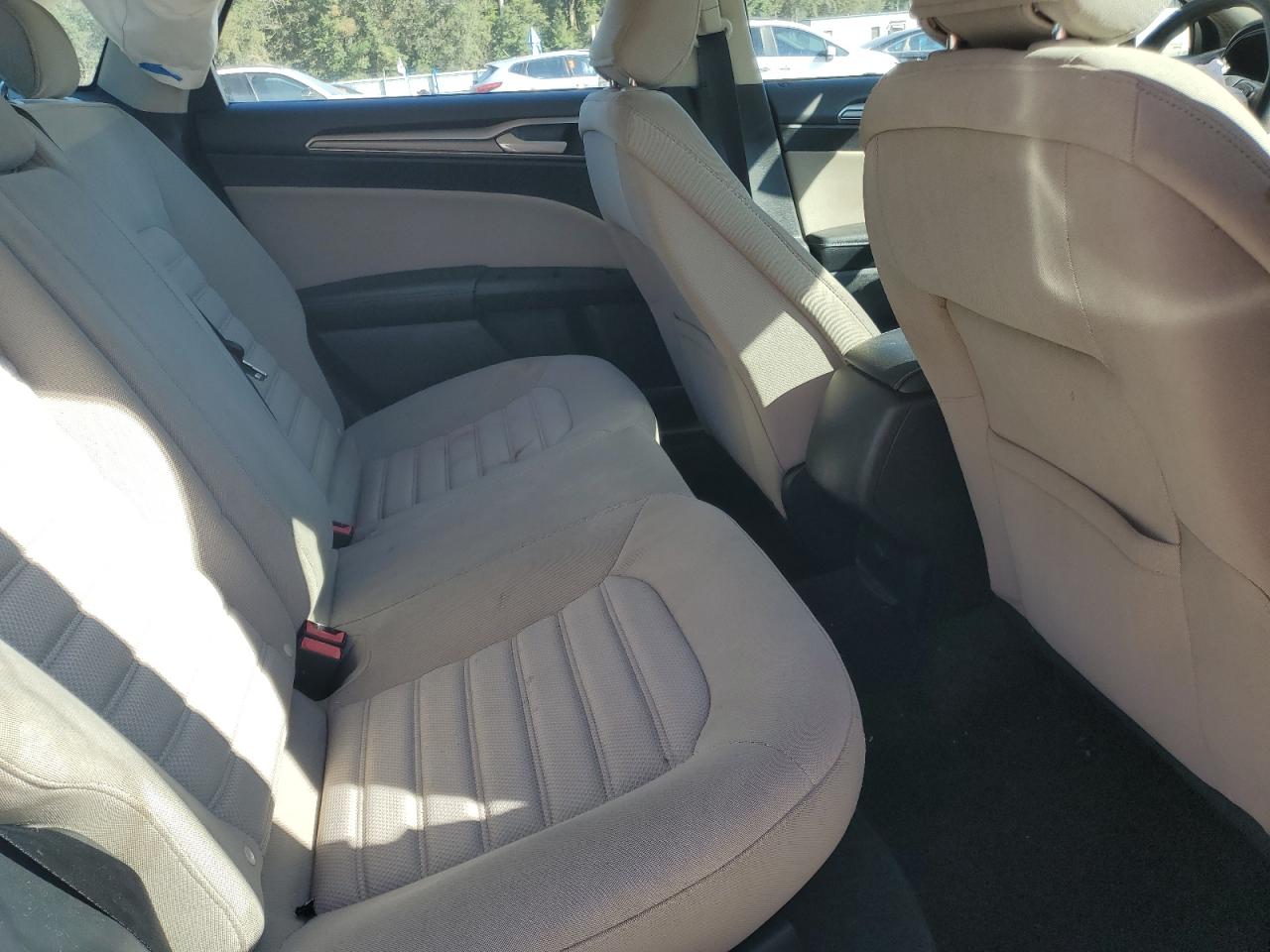2017 FORD FUSION S photo 19