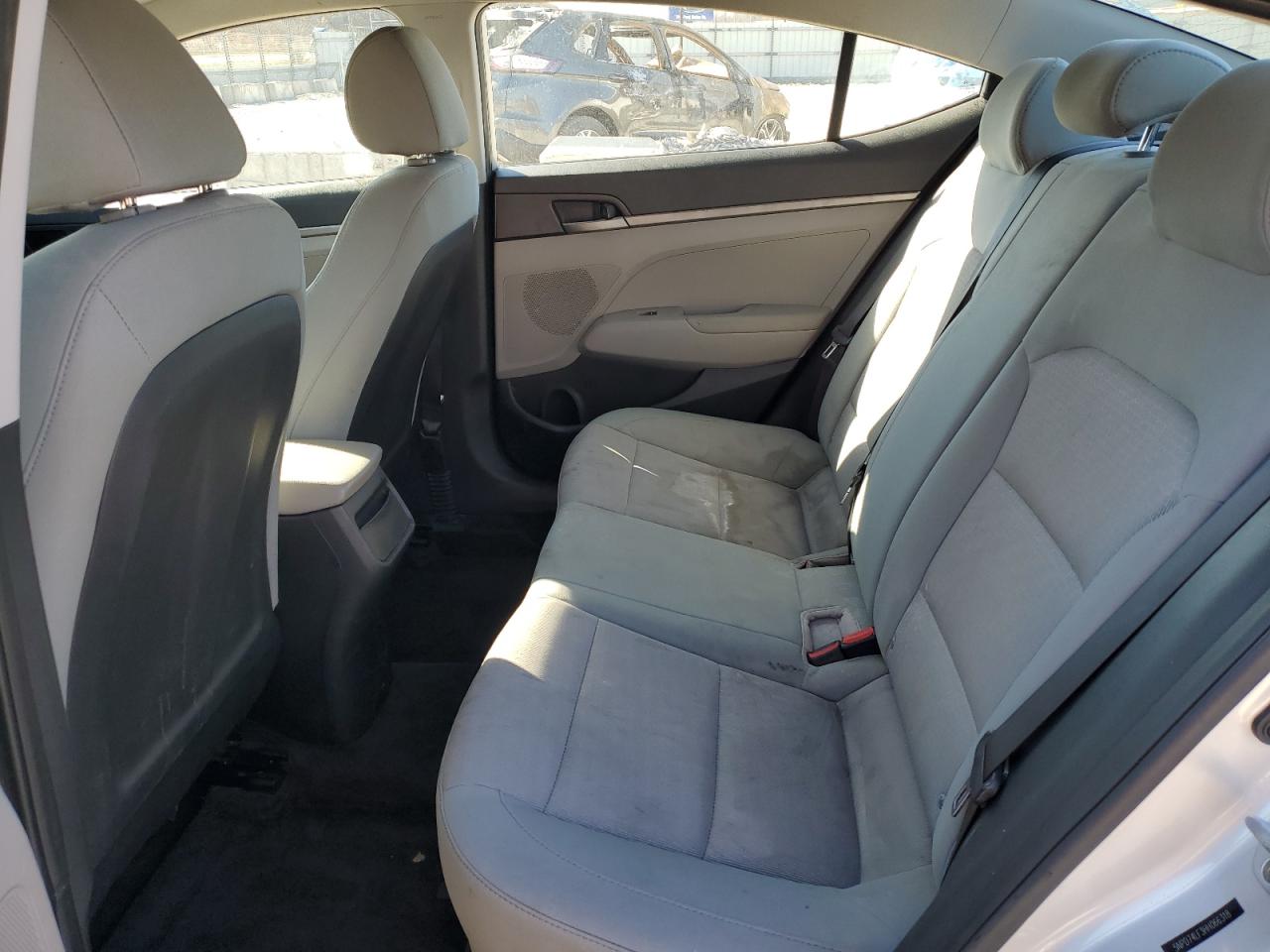 2017 HYUNDAI ELANTRA SE photo 28