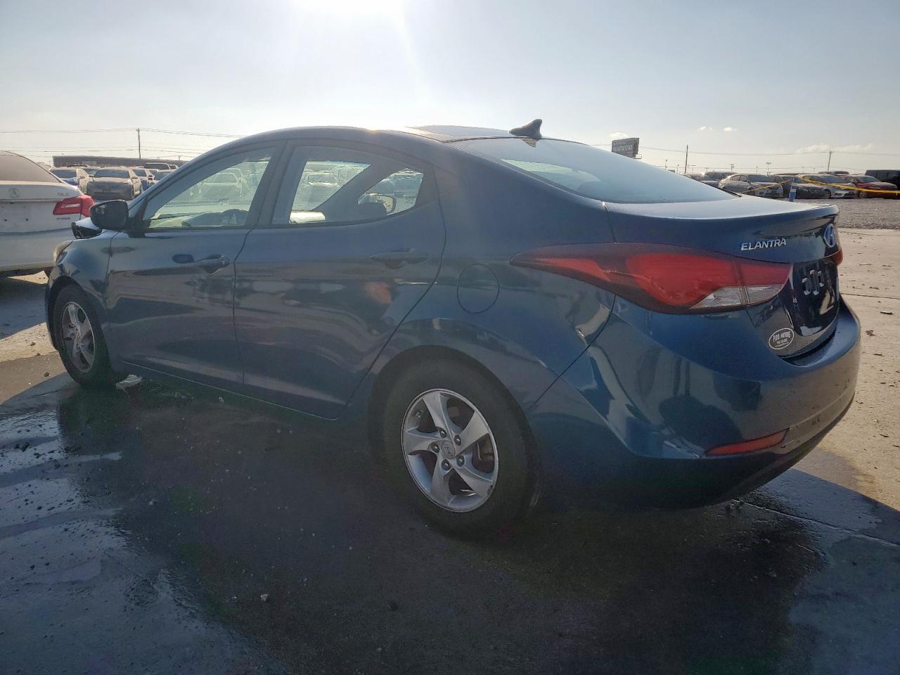 2014 HYUNDAI ELANTRA SE photo 3