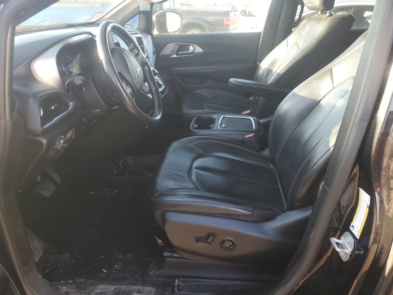 2019 CHRYSLER PACIFICA TOURING L PLUS photo 13