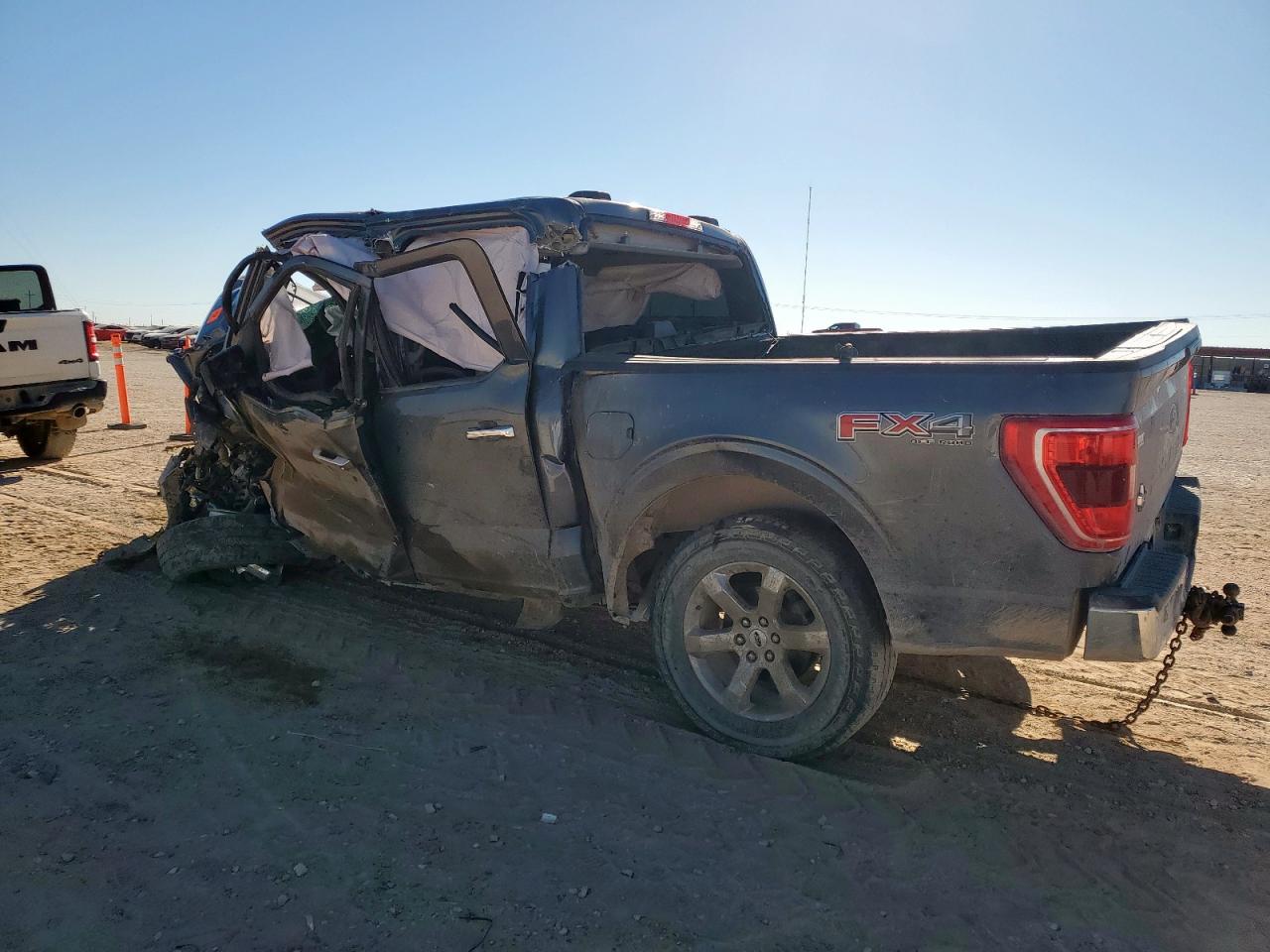 2022 FORD F150 SUPERCREW photo 3