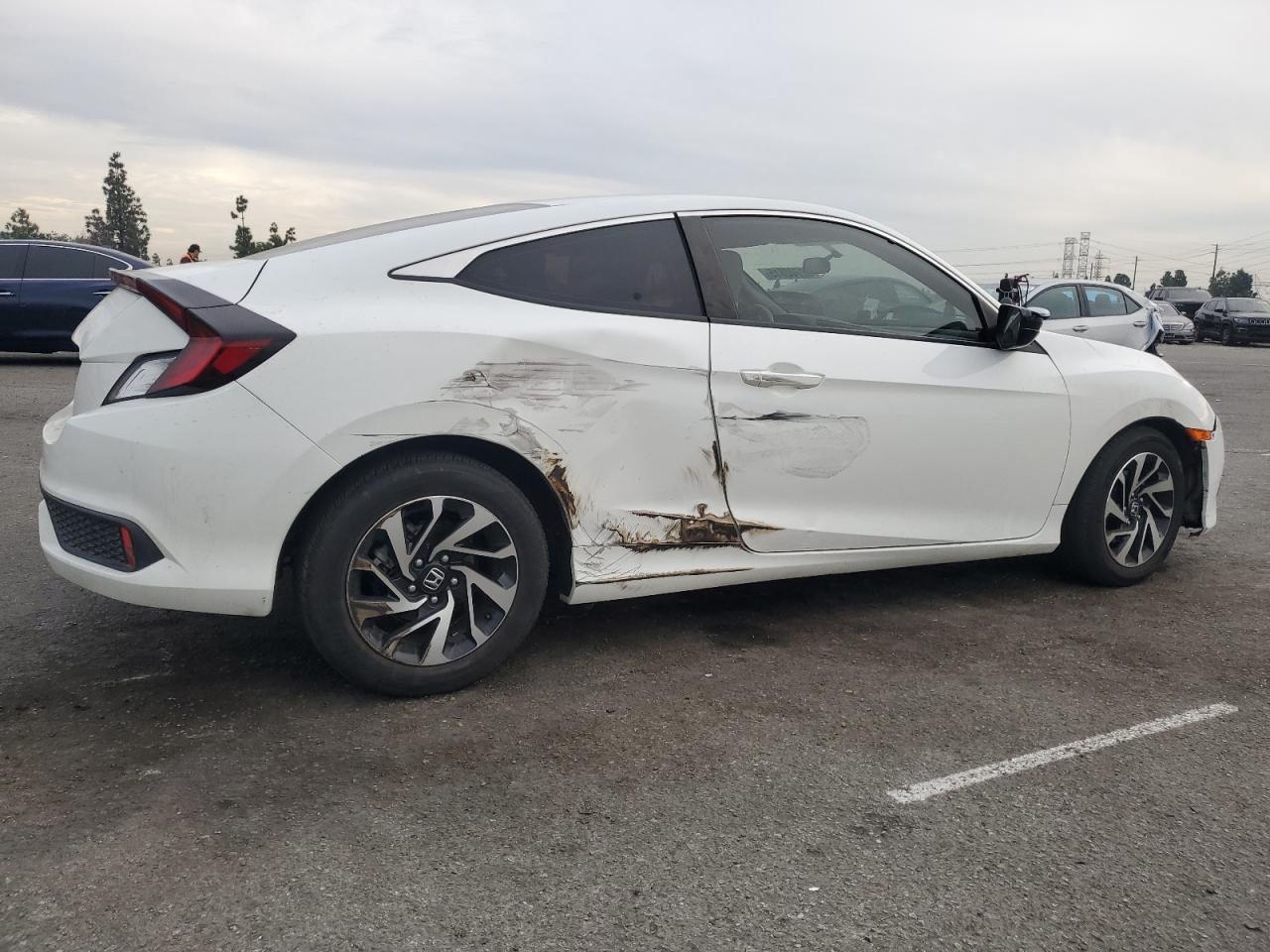 2017 HONDA CIVIC LX photo 3