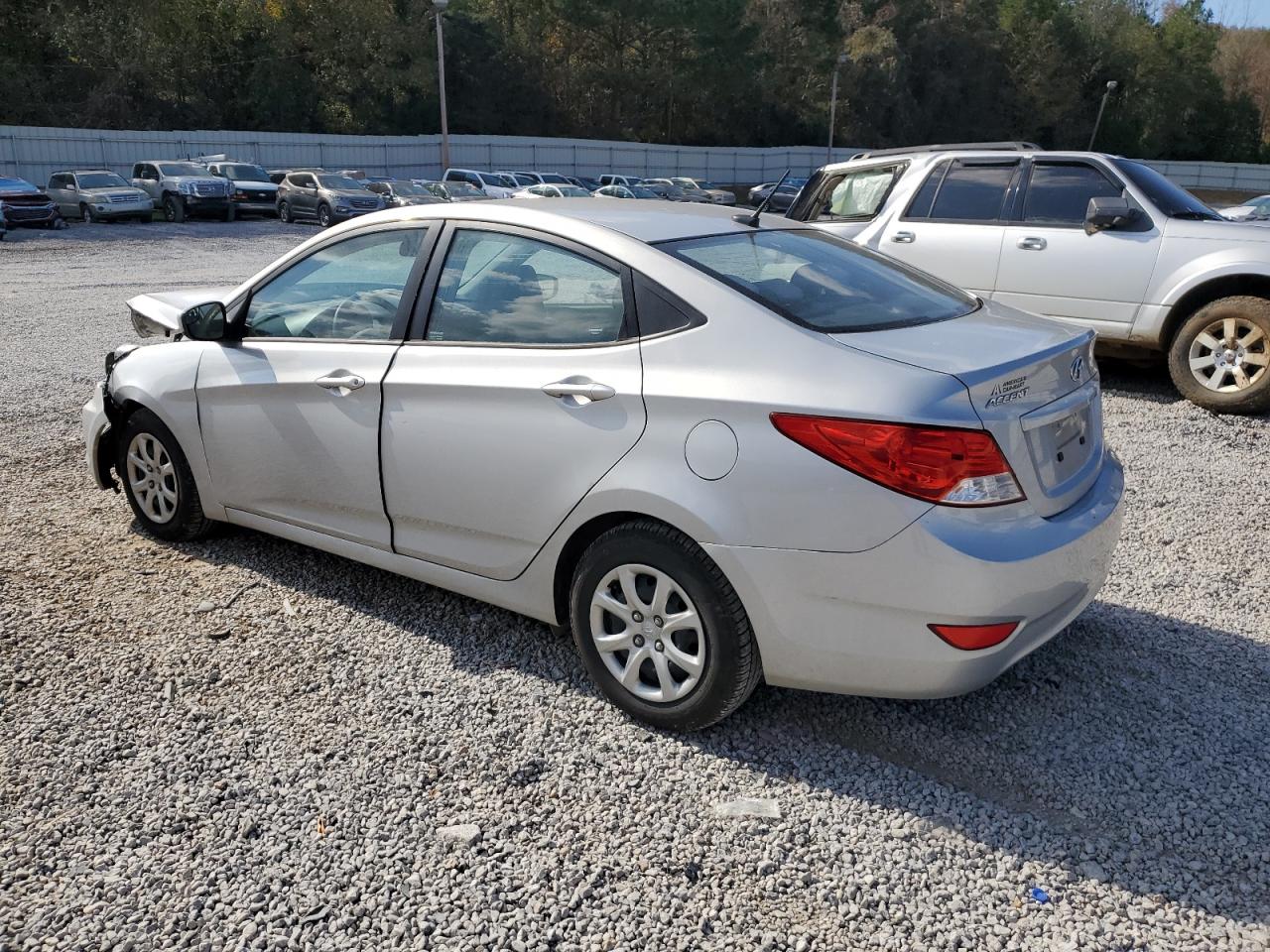 2014 HYUNDAI ACCENT GLS photo 3
