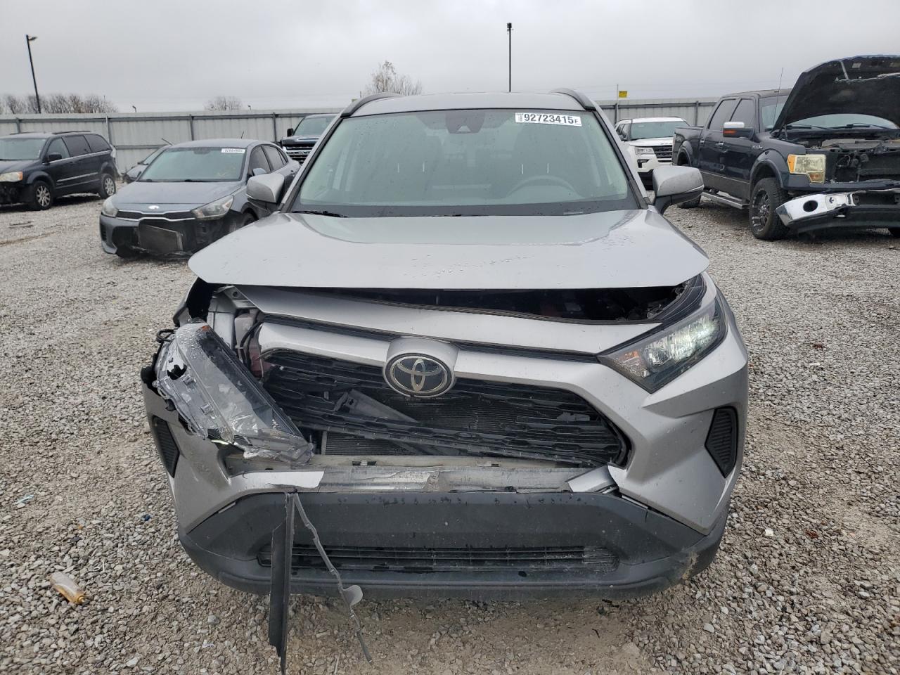 2021 TOYOTA RAV4 LE photo 9