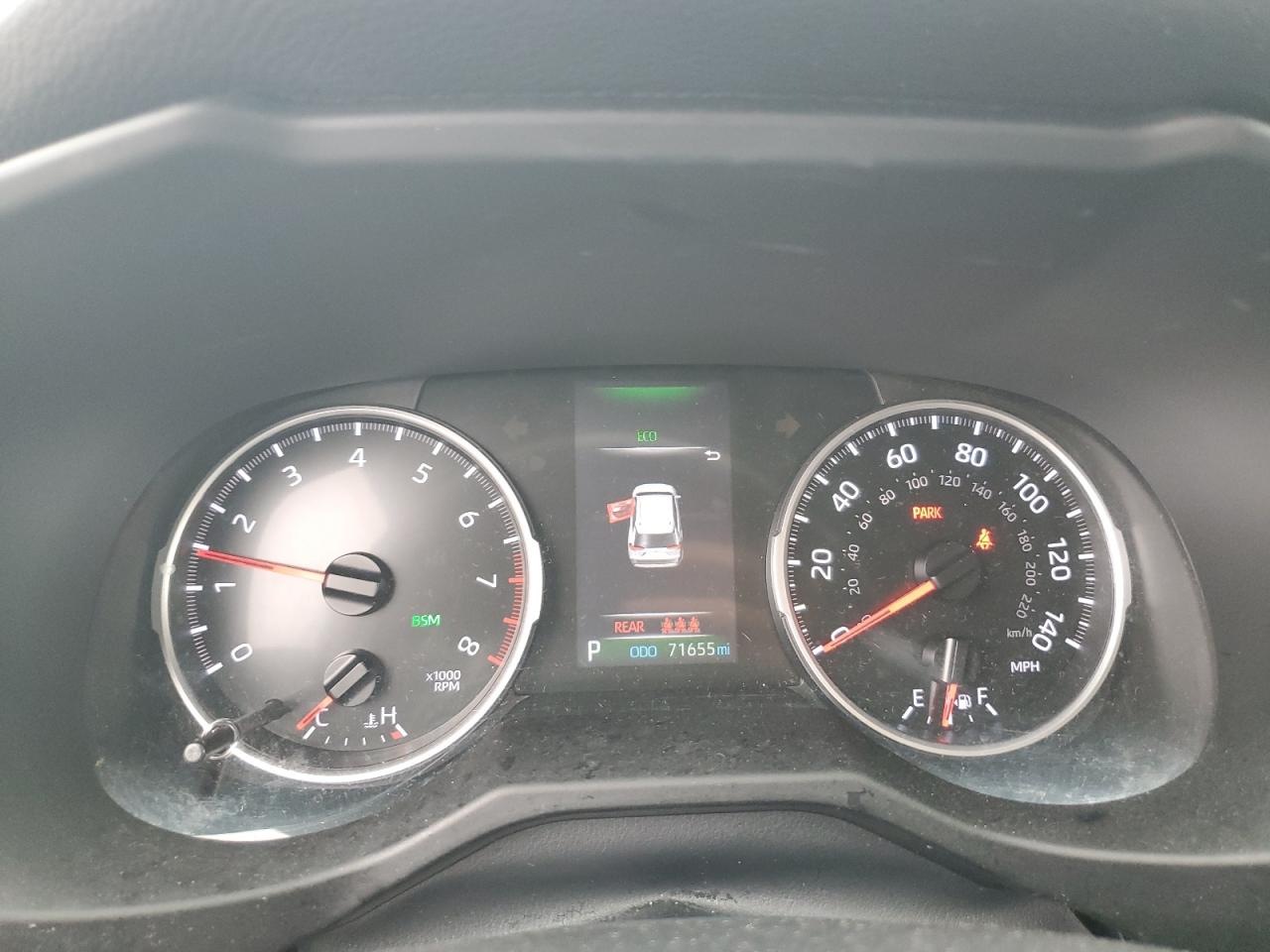 2021 TOYOTA RAV4 LE photo 17