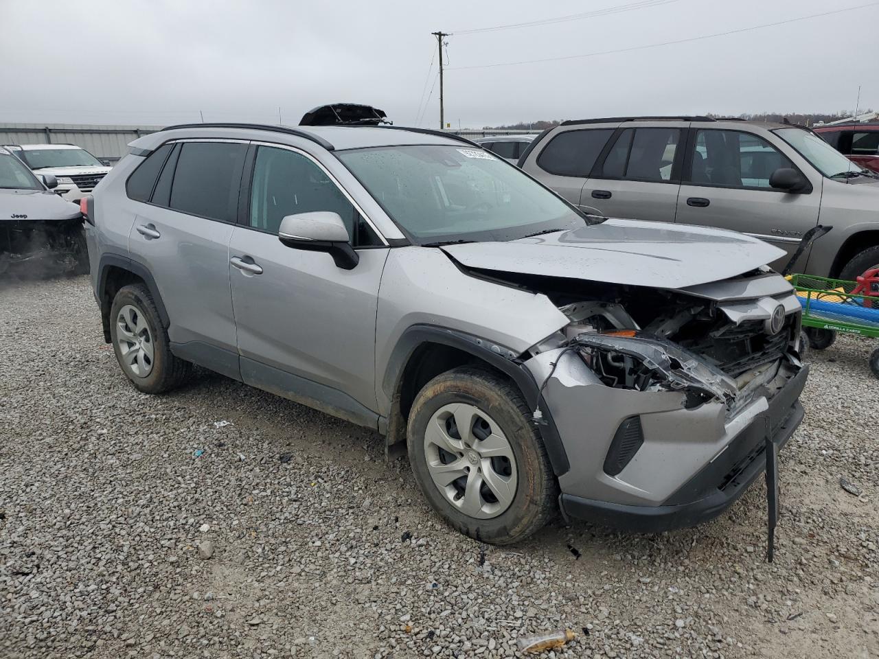 2021 TOYOTA RAV4 LE photo 7