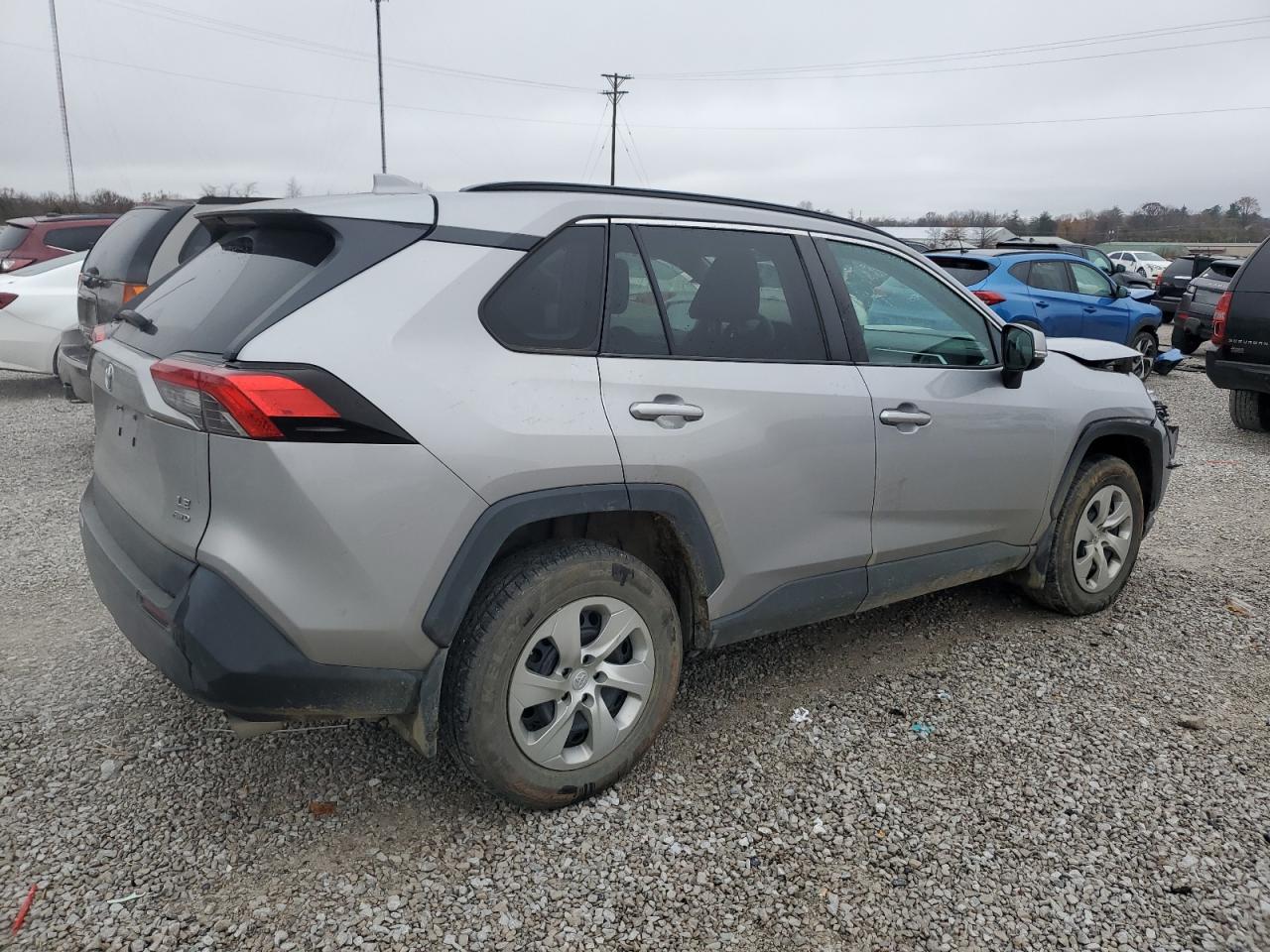 2021 TOYOTA RAV4 LE photo 5