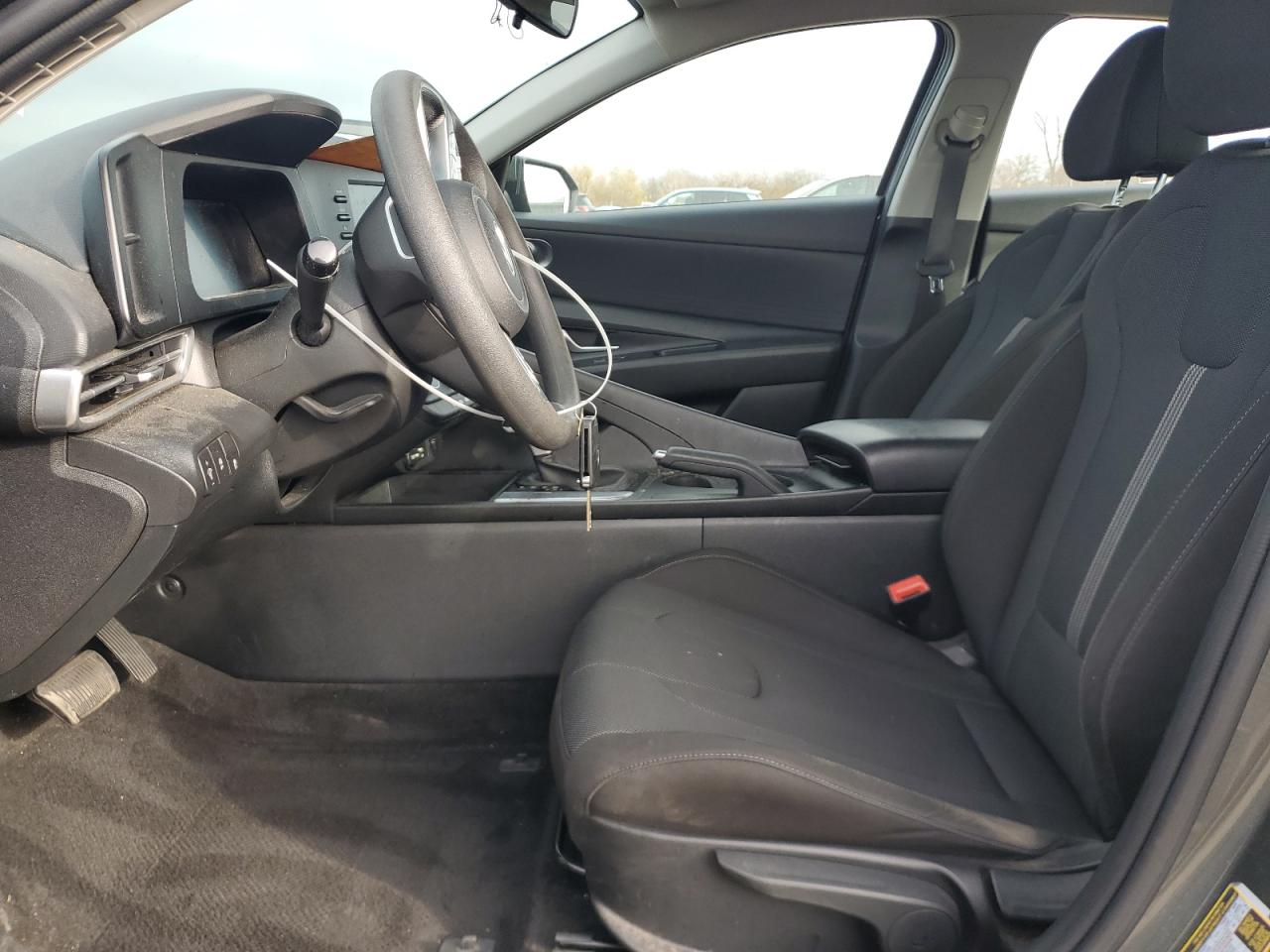 2024 HYUNDAI ELANTRA SE photo 19