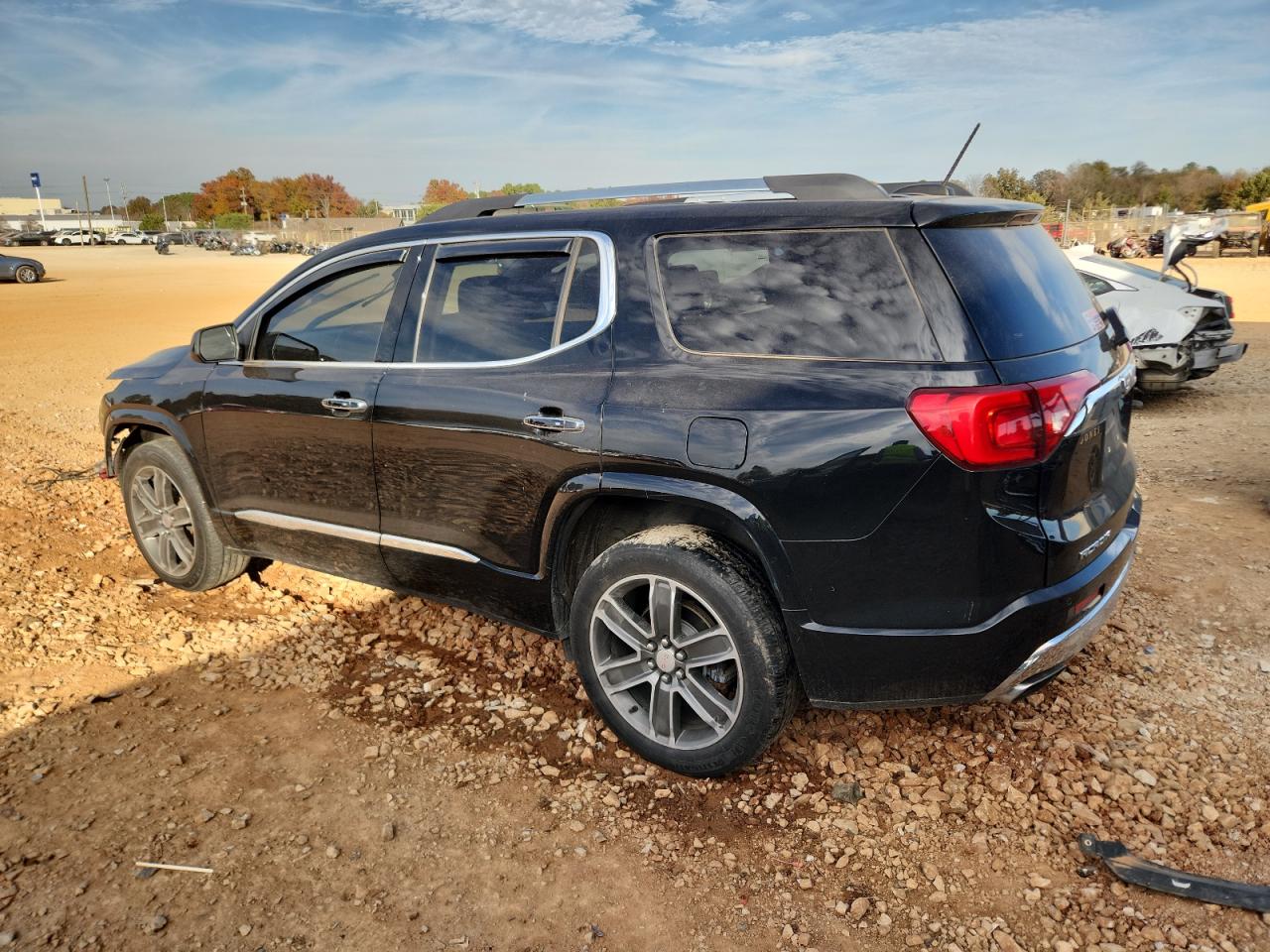 2019 GMC ACADIA DENALI photo 2