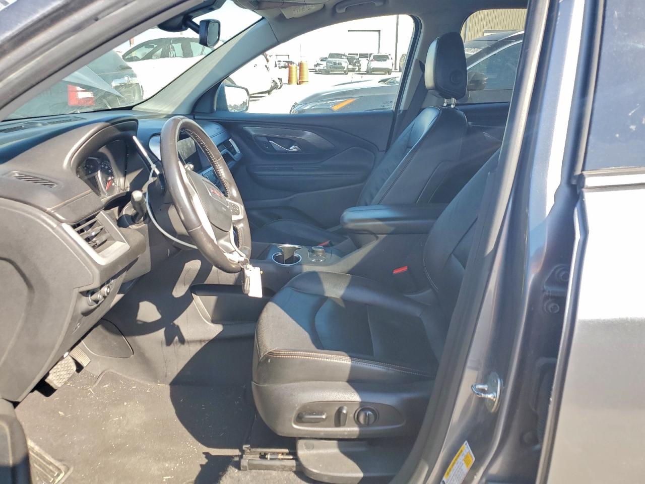 2020 GMC TERRAIN SLT photo 13